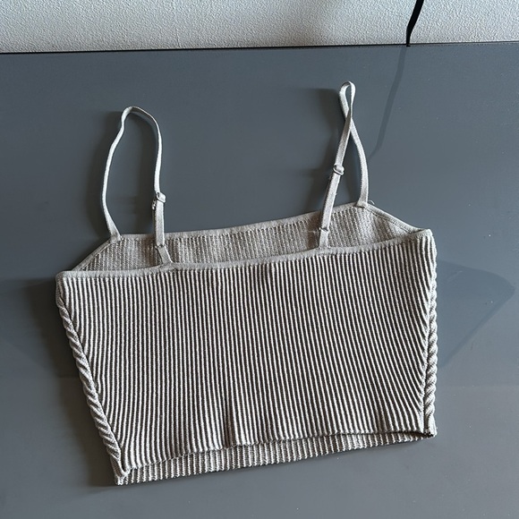 Babaton Sculpt Knit Cami Cropped Top - Picture 9 of 10